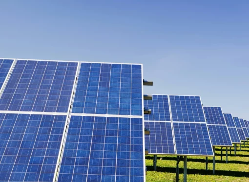 Latinoamérica clave en la transición energética, si supera barreras de financiamiento e infraestructura