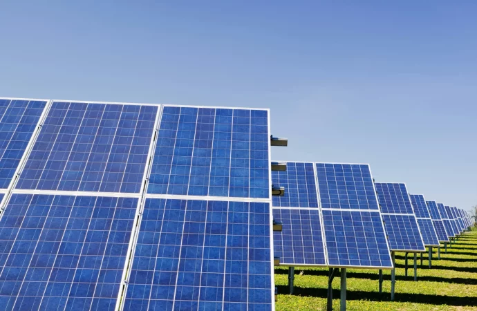 Latinoamérica clave en la transición energética, si supera barreras de financiamiento e infraestructura