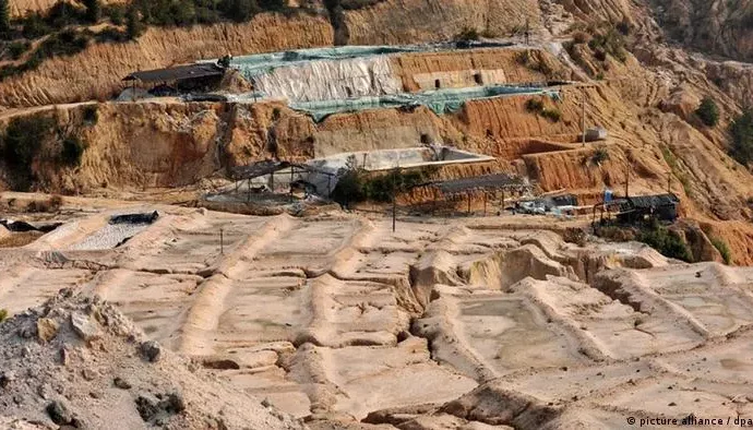 Minerales estratégicos sin estrategia: Bolivia, rezagada en la carrera global de tierras raras