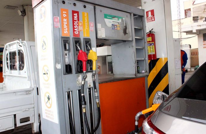 YPFB anuncia abastecimiento parcial de combustibles por falta de divisas y alerta sobre impacto inmediato