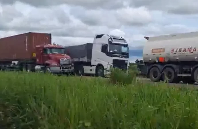 Crisis de combustible y baja ejecución presupuestaria describen una economía paralizada