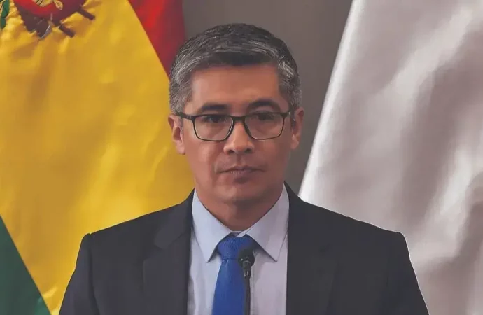 Confianza en rehabilitación: ¿puede la devolución de depósitos en dólares reactivar la economía boliviana?