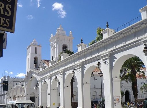 Bolivia busca atraer turistas con eliminación de visas para siete países