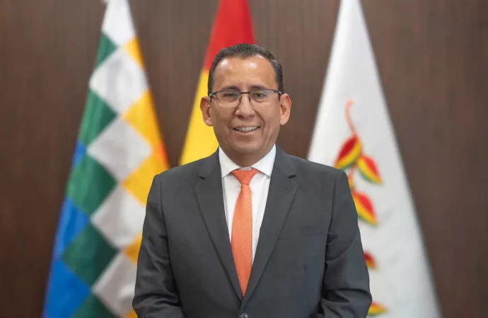 Camacho asume la dirección de la OFEP con mandato de fortalecer la gestión de empresas estatales para dinamizar la productividad