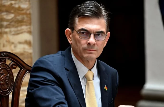 Bolivia exime del IVA la importación de hidrocarburos para reducir costos de abastecimiento y dinamizar sectores productivos