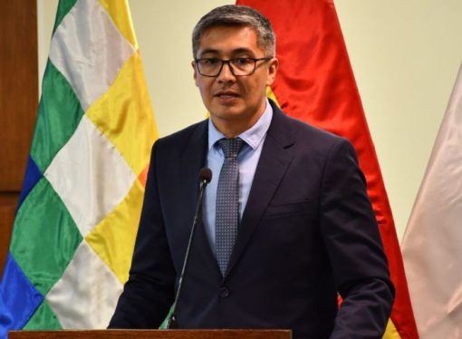 Descenso del riesgo país fortalecería acceso de Bolivia a mercados financieros