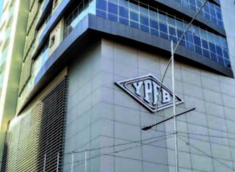 YPFB admite posible retorno de subsidios por alza del combustible internacional y reabre debate fiscal y externo