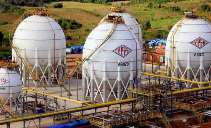 Reservas de gas y producción en declive empujan política energética boliviana