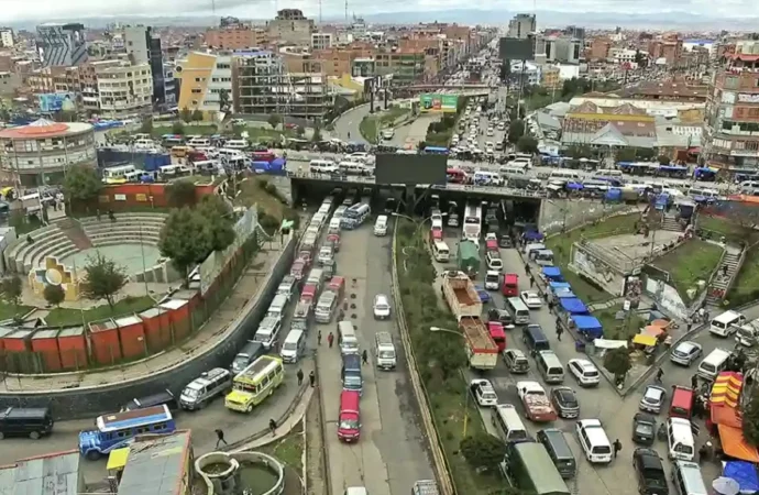 La Cámara de Comercio de La Paz reporta que el 60% de sus empresas fueron afectadas y advierte una migración empresarial que podría ser irreversible