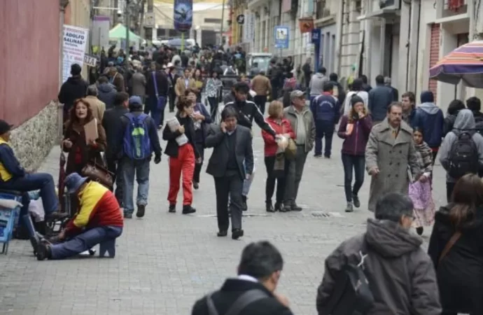 Bolivia mide su pobreza con una vara que no creció al mismo ritmo que los precios y el resultado oculta a un millón de personas