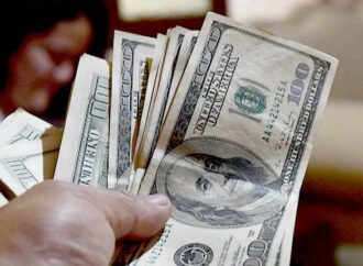 El boliviano perdió casi 40% de su valor en 15 años y el Estado tardó todo ese tiempo en reconocerlo