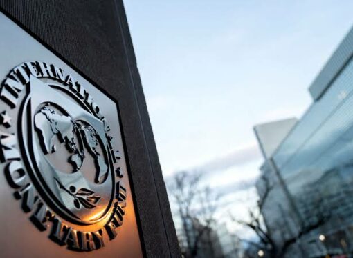 Bolivia rompe dos décadas de distancia con el FMI y pone a prueba su propio plan de ajuste