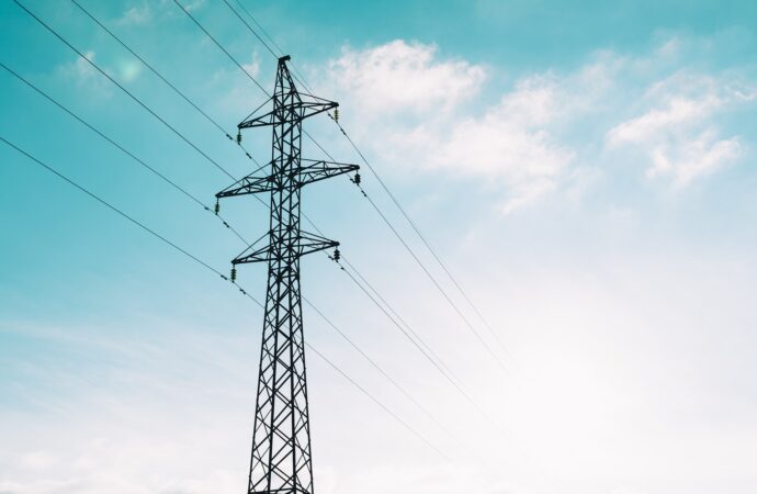 Bolivia empezó a desmontar el subsidio eléctrico que llevaba décadas sosteniendo con dinero que ya no tiene