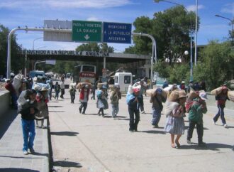 La promesa de inflación cero de Milei no se cumple del todo, pero igual le cambia las reglas al comercio fronterizo