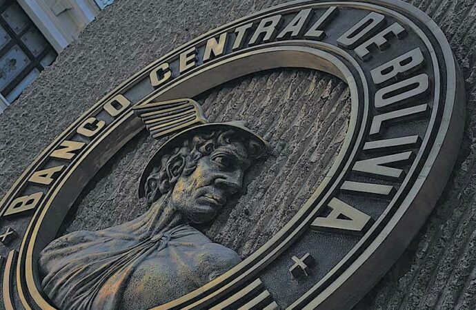 El Banco Central juega su última carta para frenar al dólar antes de que se le escape de las manos